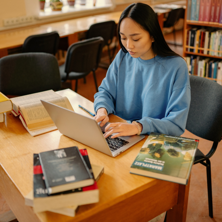 Find the Right Institution - Distance Learning